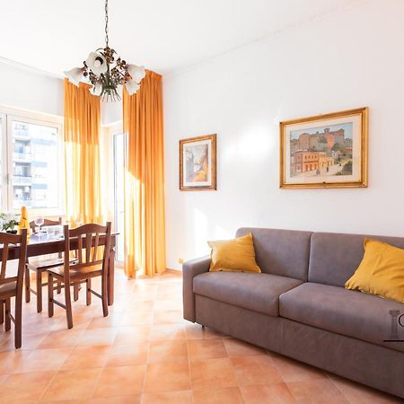 Caput Mundi Rooms - 100Mt To Metro A, Terrace, A-C, 15 Min To Center Rome Exterior photo