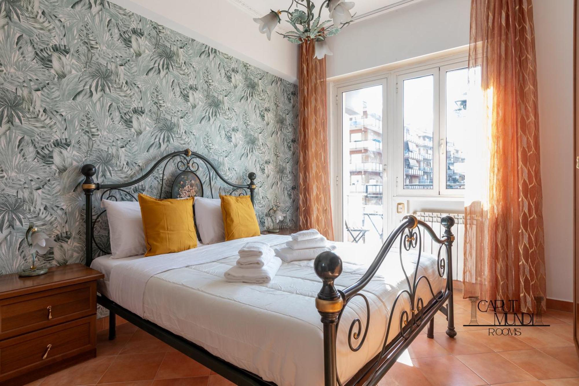 Caput Mundi Rooms - 100Mt To Metro A, Terrace, A-C, 15 Min To Center Rome Exterior photo
