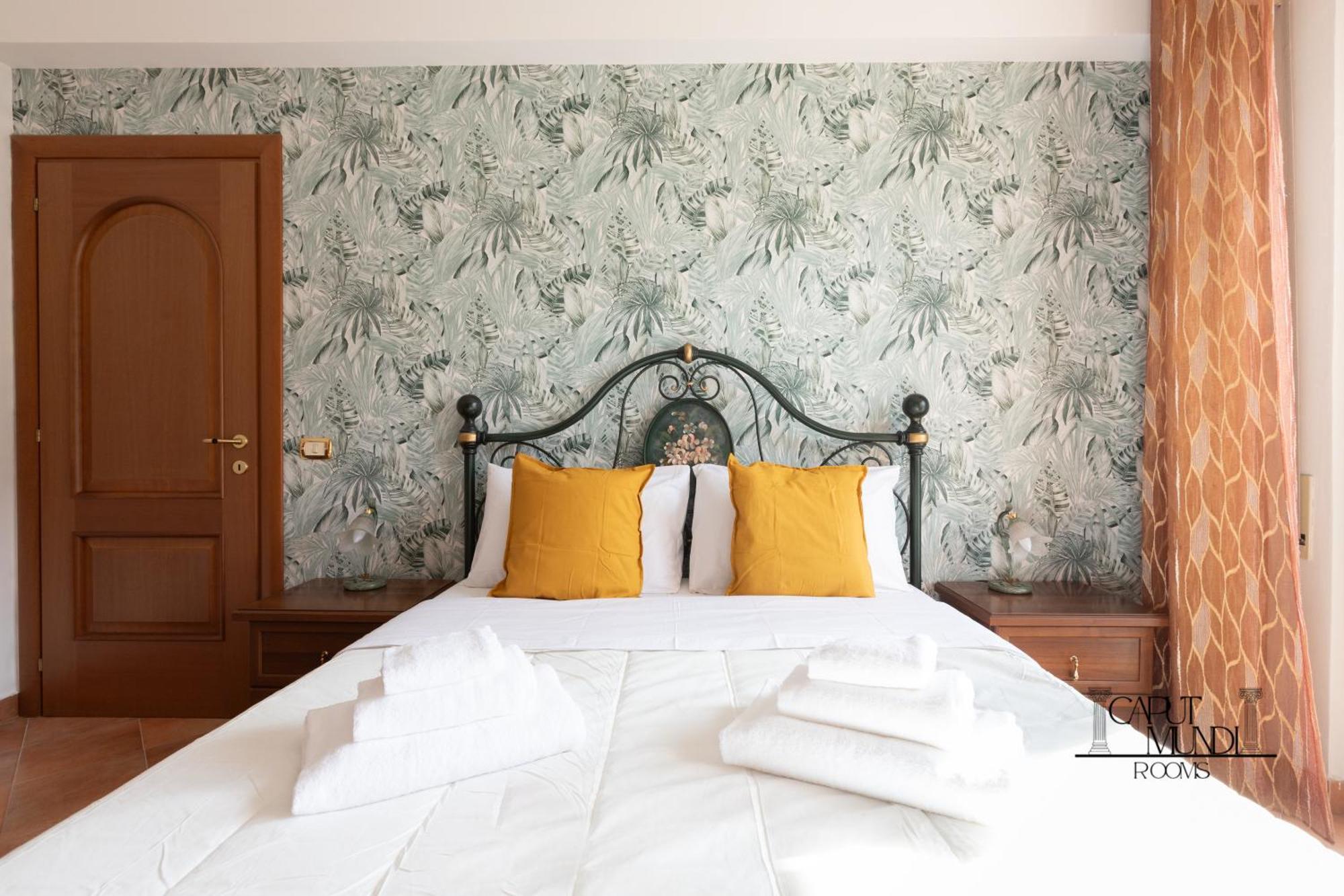 Caput Mundi Rooms - 100Mt To Metro A, Terrace, A-C, 15 Min To Center Rome Exterior photo