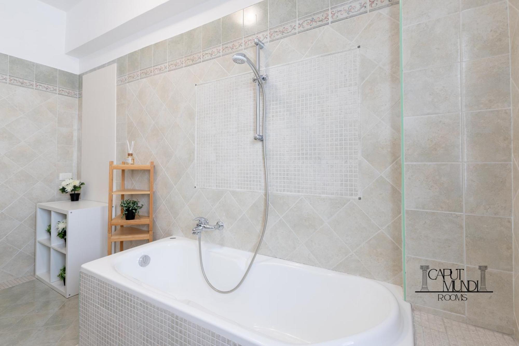 Caput Mundi Rooms - 100Mt To Metro A, Terrace, A-C, 15 Min To Center Rome Exterior photo